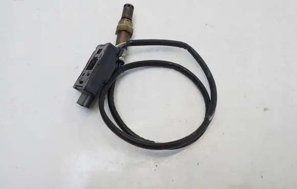 Audi Q3 F3 Lambda probe sensor 05L907807AL