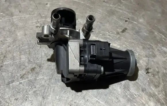 Citroen C4 III e-C4 EGR valve 707794190