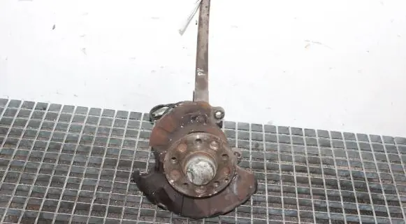 Mercedes-Benz S W220 Front wheel hub
