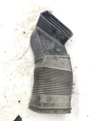 Audi A4 S4 B5 8D Air intake duct part 8D0129617E 4615527069