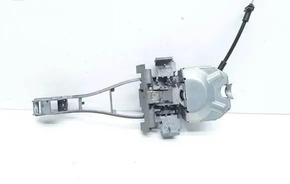 Volvo V70 Front door exterior handle/bracket 