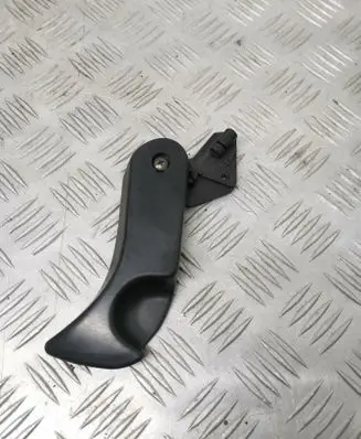 BMW 5 E39 Engine bonnet (hood) release handle 8226621