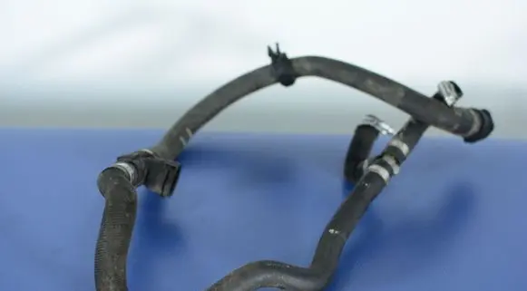 BMW 7 F01 F02 F03 F04 Engine coolant pipe/hose 7596051