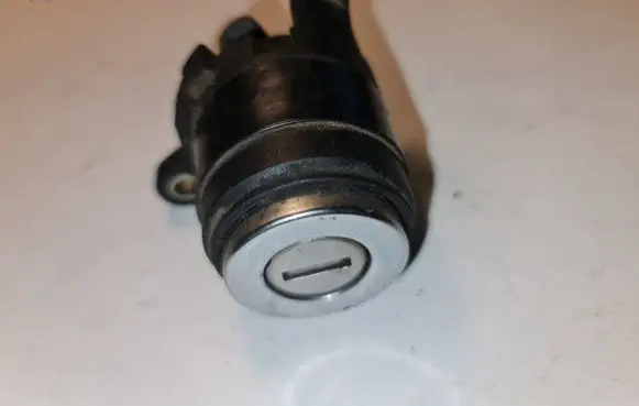 Audi 80 90 B3 Tailgate exterior lock 893862055 893827539 443827539
