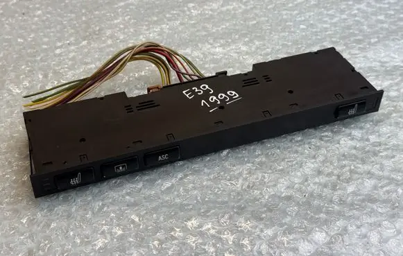 BMW 5 E39 Seat heating switch 8373718 61318373718