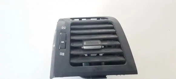 Chevrolet Captiva Dash center air vent grill