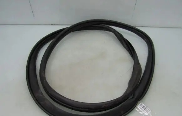 Mazda 3 Front door rubber seal 