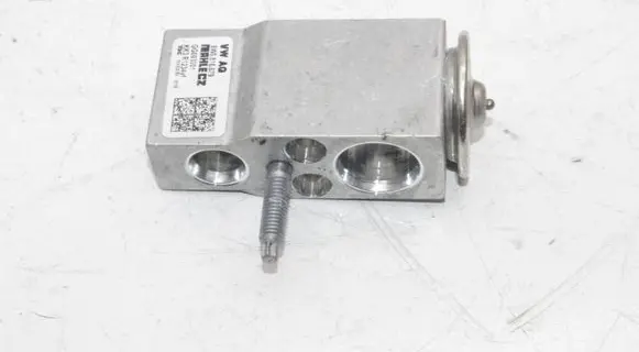 Audi A5 Air conditioning (A/C) expansion valve 8W0816679