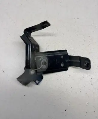 Seat Leon IV Fender mounting bracket 5FA821327 5FA821141 5FA821431