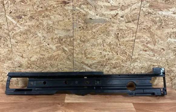 Volkswagen Touareg II Other trunk/boot trim element 7P0863599