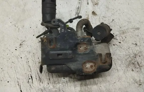 Volkswagen Touran I Auxiliary pre-heater (Webasto) 1K0815065R 9008372C 9007184H