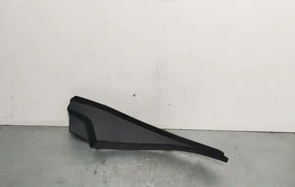 Mazda CX-3 Windshield trim K2443