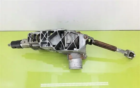 Renault Megane II Power steering pump 8200445347A