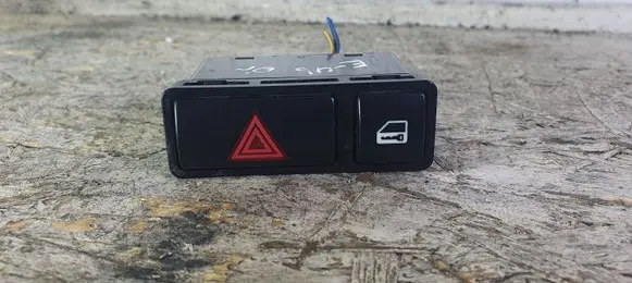 BMW 3 E46 Hazard light switch 61318368920