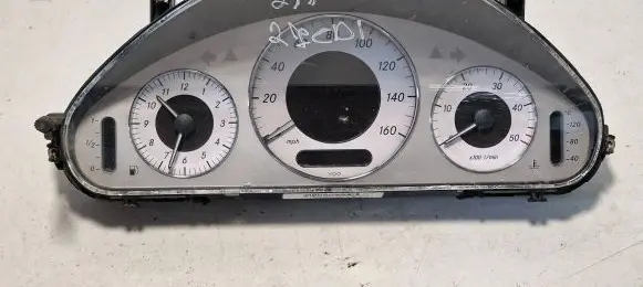 Mercedes-Benz E W211 Speedometer (instrument cluster) A2115406548 110080351018 001785