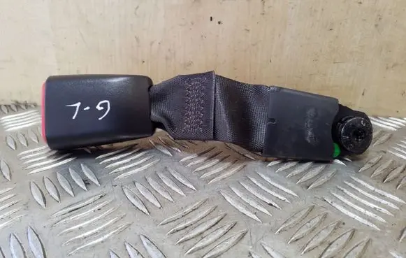 Opel Antara Rear seatbelt buckle