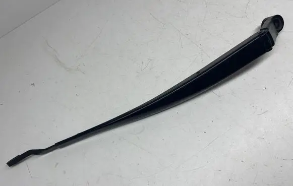 Lexus IS 220D-250-350 Front wiper blade arm