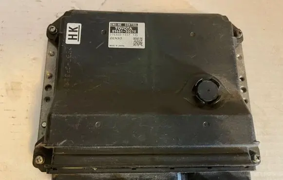 Lexus GS 300 350 430 450H Engine control unit/module 8966130G70