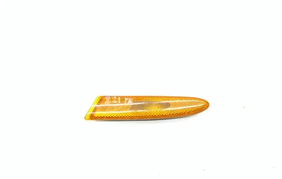 Jaguar XJ X350 Front fender indicator light 2W9315A425A