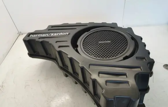Jeep Grand Cherokee Subwoofer speaker 05035130AC