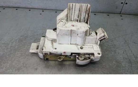 Ford Focus Front door lock 