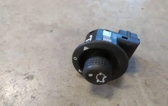 Ford Fiesta Wing mirror switch