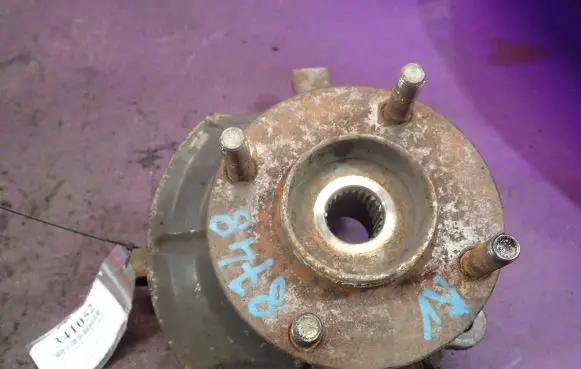 Nissan Versa Front wheel hub spindle knuckle