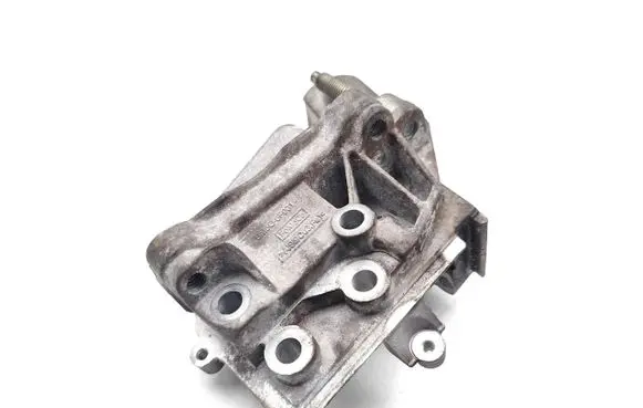 Ford Focus Engine mounting bracket BM5G-6F001-EA