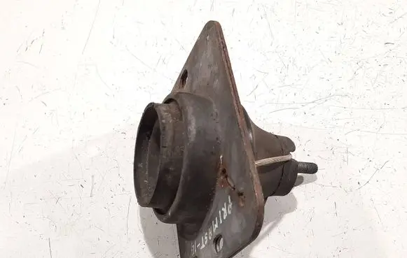 Nissan Primastar Engine mount bracket 938154172