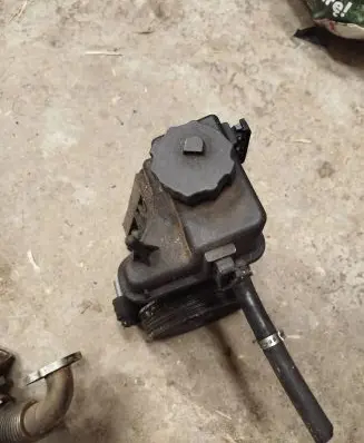 Mercedes-Benz C W204 Power steering pump A0064661501 7693900509 3732101280