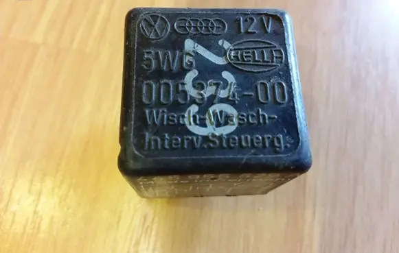 Audi A6 S6 C4 4A Other relay 239 445955529A