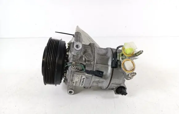 Volvo V40 Air conditioning (A/C) compressor (pump) 31469966