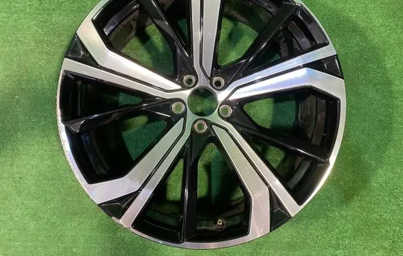 Volvo XC60 R21 alloy rim 