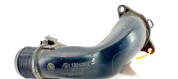 Opel Zafira B Intercooler hose/pipe 13243012