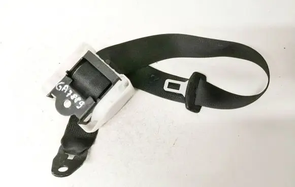 Middle seatbelt (rear)