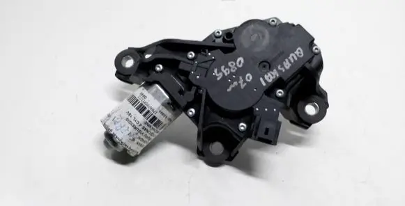 Nissan Qashqai Rear window wiper motor 0390201820