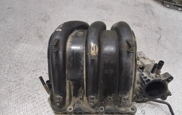 Volkswagen Fox Intake manifold 03D129766L