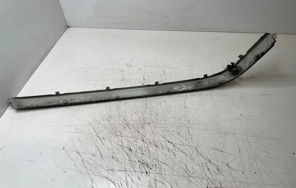 BMW 5 E39 Rear bumper trim bar molding 7005932