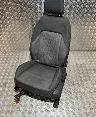 Volkswagen Golf VIII Front driver seat VW27930