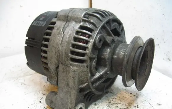 Mercedes-Benz E W124 Generator/alternator BOSCH0120485025 30L