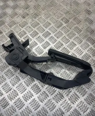 Mercedes-Benz E W211 Accelerator throttle pedal A2113010001 1293010382