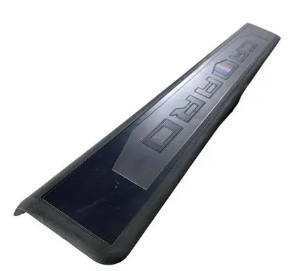 Chevrolet Camaro Front sill trim cover 84127637