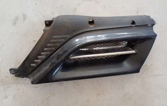 Alfa Romeo 166 Front bumper upper radiator grill 156016558