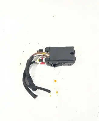 Peugeot 308 Fuse module 