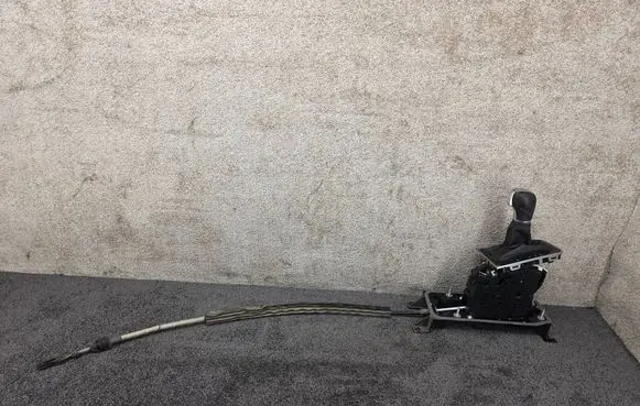 Volkswagen PASSAT B8 Gear shifter/selector 3Q1713023B 6K0713079 3G1713203C