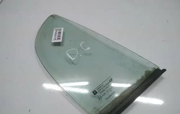 Opel Astra G Rear vent window glass as2