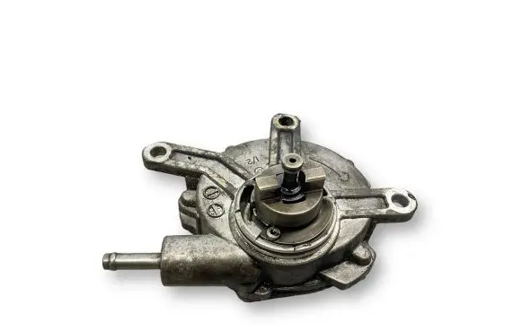 Lexus IS 220D-250-350 Vacuum pump 15120679