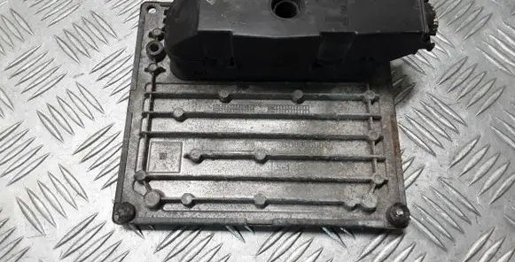 Ford Fiesta Engine control unit/module 6S6112A650FH S120977315H