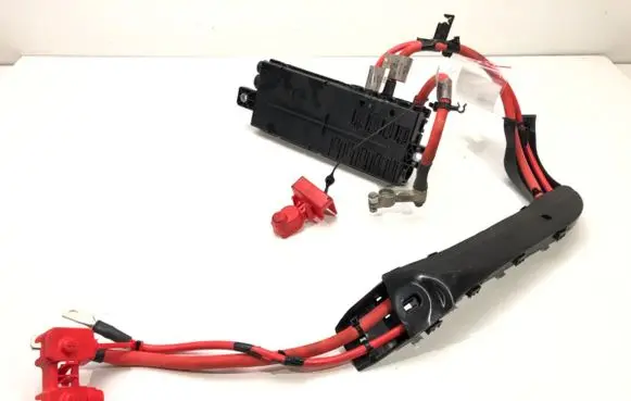 Positive cable (battery)