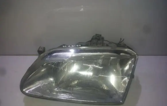 Renault Megane I Headlight/headlamp